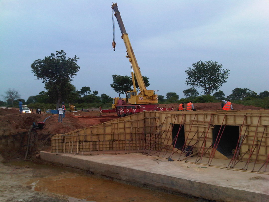 70 TONS CRANE GROVE (2)